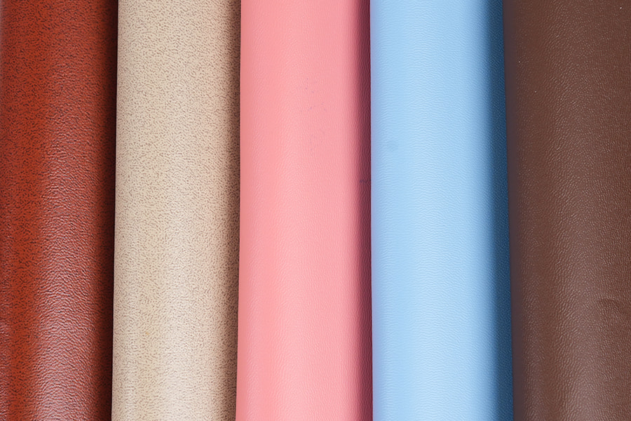 Joustavaa kevyttä vedenpitävää synteettistä nahkaa jalkineille